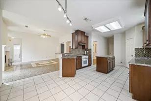 119 Lissa Ln, Sugar Land, TX 77479 - Photo 8