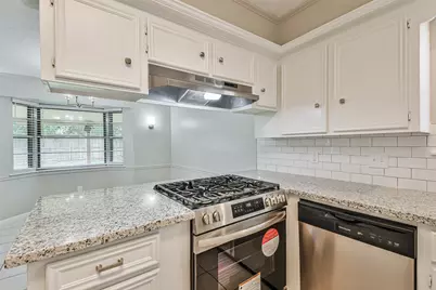 2302 E Clare Street, Deer Park, TX 77536 - Photo 12