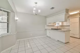 2302 E Clare St, Deer Park, TX 77536 - Photo 8