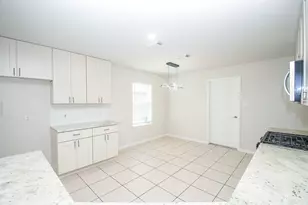 16110 Darwood Ct, Houston, TX 77083 - Photo 10