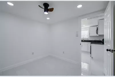 7530 Park Place Boulevard, Houston, TX 77087 - Photo 36