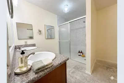 15731 Castorglen Drive, Houston, TX 77598 - Photo 14