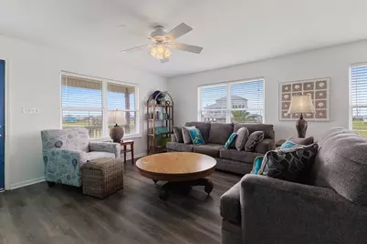 3919 2nd Street, Galveston, TX 77554 - Photo 2
