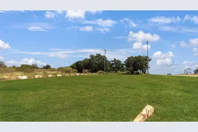 3924 Us-290 E, Paige, TX 78659 - Photo 2