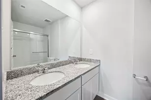 805 Clear Vly Ln, Dayton, TX 77535 - Photo 18