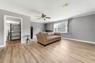 10410 Stover Street, Houston, TX 77075 - Photo 6