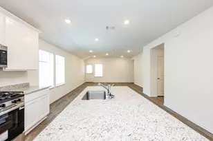 3027 Holland Lakes Dr, Fulshear, TX 77441 - Photo 10