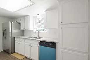 24607 Green Moss Dr, Houston, TX 77336 - Photo 10