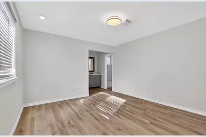 15830 Alger Drive, Missouri City, TX 77489 - Photo 8