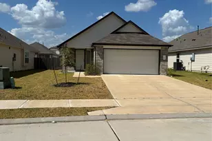 304 Caribou Ct, Huntsville, TX 77320 - Photo 1