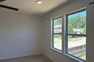 109 Chestnut Gate Dr, Willis, TX 77378 - Photo 12
