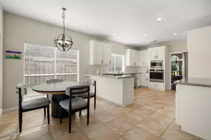 2042 Lodge Crest Ct, League City, TX 77573 - Photo 10