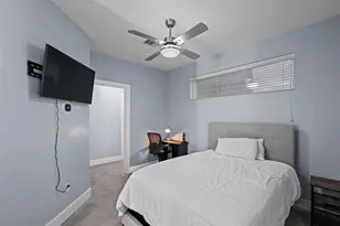 2413 Pease St, Houston, TX 77003 - Photo 4