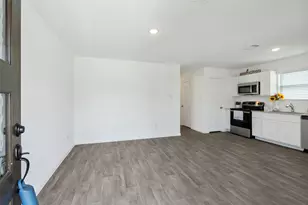 16462 Valerie Marie Pl, Conroe, TX 77306 - Photo 2