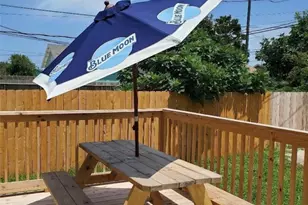 4019 Ave S, Galveston, TX 77550 - Photo 30