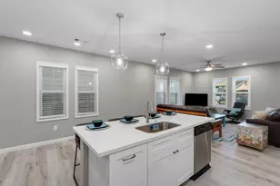 4019 Ave S, Galveston, TX 77550 - Photo 10