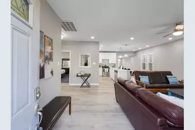 4019 Avenue S, Galveston, TX 77550 - Photo 2