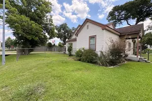 603 W 30th St, Houston, TX 77018 - Photo 4
