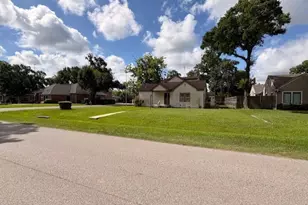 603 W 30th St, Houston, TX 77018 - Photo 2
