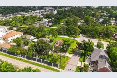 603 W 30th Street, Houston, TX 77018 - Photo 8