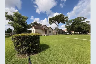 603 W 30th Street, Houston, TX 77018 - Photo 6