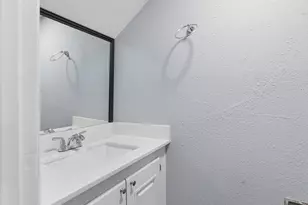 14447 Misty Meadow Ln, Houston, TX 77079 - Photo 6