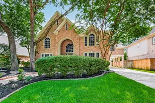 9614 Woodcliff Lake Dr, Spring, TX 77379 - Photo 2