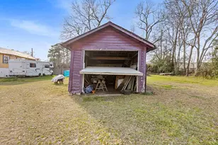 304 W Wheat St, Woodville, TX 75979 - Photo 42