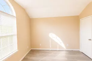 9104 N Green River Dr, Houston, TX 77078 - Photo 34