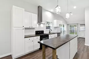 19422 Stamford Dr, Tomball, TX 77375 - Photo 8