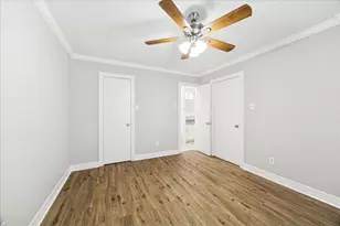 201 Emerson St, Houston, TX 77006 - Photo 8