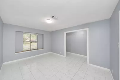 6031 Dellfern Drive, Houston, TX 77035 - Photo 18
