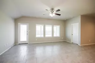 20117 Lecrete Mill Dr, New Caney, TX 77357 - Photo 4