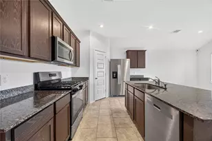7535 Fierce Friesian Ln, Rosharon, TX 77583 - Photo 6