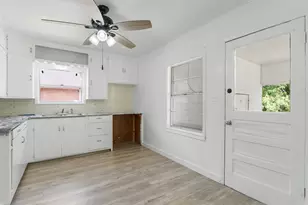 2616 Elm Ave, Bay City, TX 77414 - Photo 14