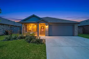 2208 Hyde Acres St, League City, TX 77573 - Photo 2