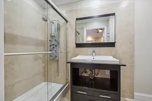 2107 Morgan St, Houston, TX 77006 - Photo 10