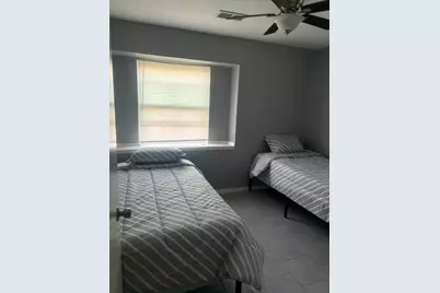 10902 Segrest Drive, Houston, TX 77047 - Photo 6