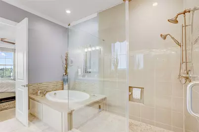 827 Dunleigh Meadows Lane, Houston, TX 77055 - Photo 14