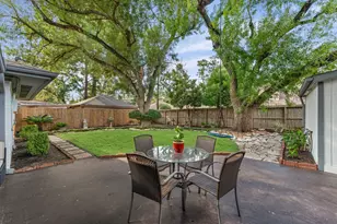 1110 Cheshire Ln, Houston, TX 77018 - Photo 22