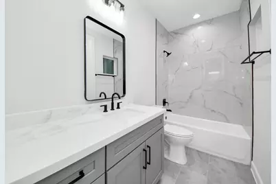 1601 Sylvester Road, Houston, TX 77009 - Photo 8