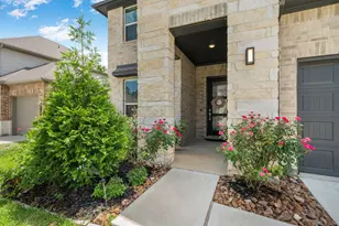 13745 Rising Sun Ln, Conroe, TX 77384 - Photo 2