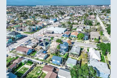 3811 Avenue O, Galveston, TX 77550 - Photo 24