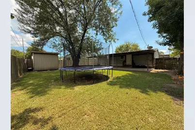 2000 W W Humble Street, Baytown, TX 77520 - Photo 12