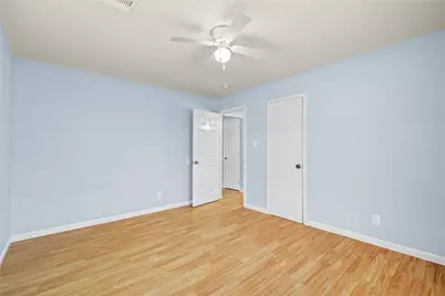 8921 Oak Knoll Lane, Houston, TX 77078 - Photo 26
