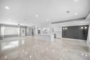 6215 S Braeswood Blvd, Houston, TX 77096 - Photo 4