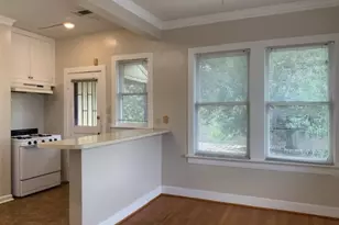 1654 Marshall St, Houston, TX 77006 - Photo 8