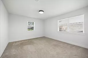 4725 Spellman Rd, Houston, TX 77035 - Photo 16