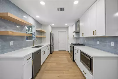 4725 Spellman Road, Houston, TX 77035 - Photo 10