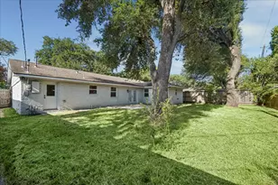 4725 Spellman Rd, Houston, TX 77035 - Photo 20